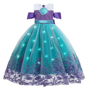 Vestido de la Sirenita con Luces LED para Niñas, Poliéster con Decoración de Lentejuelas - Product Image 2