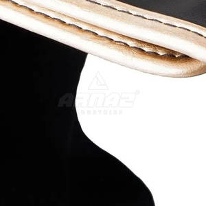 Protège-tibias de qualité supérieure avec rembourrage durable et ajustement confortable des jambes, design léger et coussin intérieur doux - Product Image 2