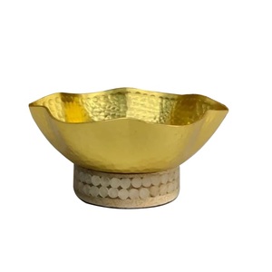 Bol décoratif en métal gravé à la main de fruits secs dattes de meilleure qualité pour ustensiles de cuisine Bol de service de forme arrondie à finition brillante - Product Image 1