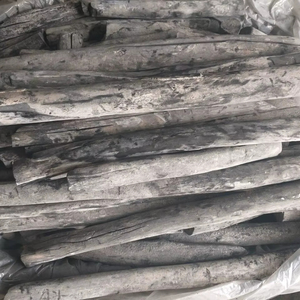 Premium japonais Fine Grade Eucalyptus Binchotan Blanc Charcoal Stick Nouveau Modèle Premium Charcoal - Product Image 1