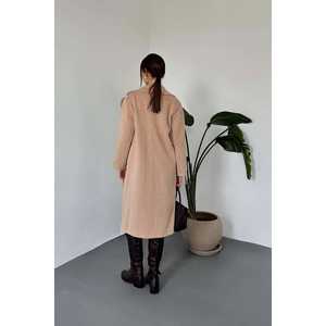 Venta al por Mayor de Abrigos Largos Tejidos de Camello - Product Image 2