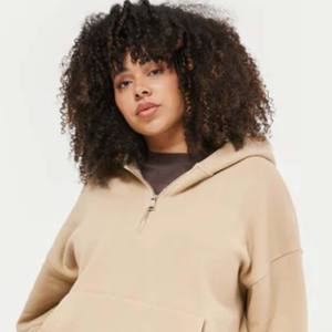 Polaire vierge avec logo personnalisé Éponge française Épaule tombante Sans ficelle Unisexe Hommes Femmes Sweats à capuche en coton épais et surdimensionné - Product Image 3