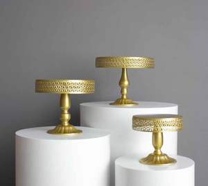 Soporte de madera grande para pasteles con superficie ancha y soporte fuerte, ideal para pasteles pesados o presentaciones de postres escalonados - Product Image 3