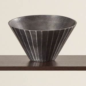 2025 Attractive Simple Design Modern Wholesale For Kitchen Handmade Fancy Metal <b>Large</b> Aluminum Fruit <b>Bowl</b> To Serve & For Parties - Product Image 1