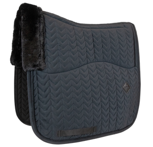 Manta de Silla de Montar para Caballo, Transpirable, de Secado Rápido, con Pelaje, Venta al Por Mayor, Fabricante Personalizado para Entrenamiento Ecuestre Diario - Product Image 1