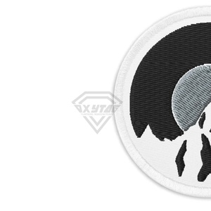 Insignes faits à la main en tissu personnalisé avec logo brodé Écussons brodés en tissu personnalisé Insignes de broderie à coudre - Product Image 4