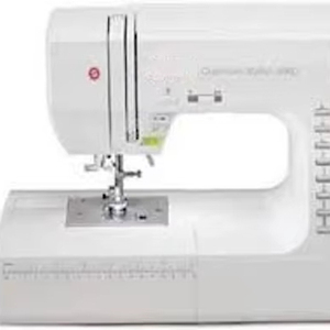 Machine à coudre et à matelasser informatisée Quantum Stylist 9960 de marque supérieure, neuve - Product Image 1