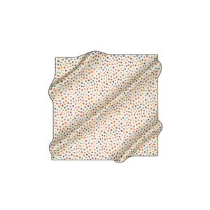 ผ้าพันคอไหมทวิลสีเบจลายดอกไม้ทรงสี่เหลี่ยม - Product Image 1