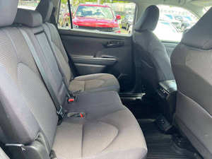 Vehículo Usado de Segunda Mano de Alta Calidad para Exportación, SUV Mediano de 7 Asientos, Año 2024, Transmisión Automática, Características de Confort Premium - Product Image 4