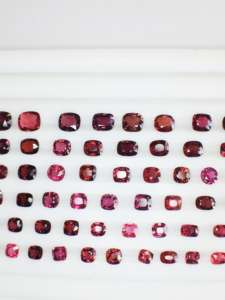 Espinela roja natural no calentada sin tratar, forma de mezcla, calidad AAA, brillo AAA con color agradable y corte perfecto para la fabricación de joyas - Product Image 2