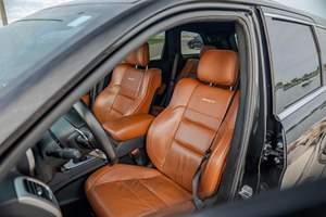 Jeep Grand Cherokee SRT 2014 d'occasion en bon état, 1 propriétaire depuis 2015, moteur Hemi V8 6,4 litres, transmission intégrale, non modifiée - Product Image 5