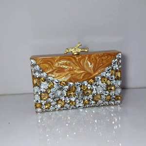 Pochette artisanale indienne multicolore en résine personnalisée pour femmes - Product Image 2