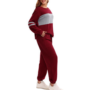 2024 ensemble de vêtements de sport en coton personnalisés pour femmes sweat à capuche court et pantalons de survêtement survêtements deux pièces pour femmes - Product Image 3