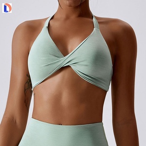 Women's Active Gym Wear Two-Piece Set Solid Color Sports Bras & Above Knee Legging Shorts with Lace Button Decoration Wholesale - Product Image 3