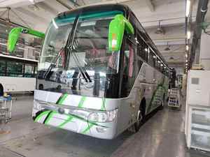 Autobús de Lujo de 4 Plazas con Puerto de Carga USB, TV, Refrigerador, Volante a la Derecha y Neumáticos R17 para Yung Bus, Nuevo Diseño - Product Image 5