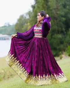 Tendance tribale Ethniquement Brodé Modeste Vintage Dentelle Robe Afghani Tissé à la Main Manches Longues Col Haut Gland - Product Image 4