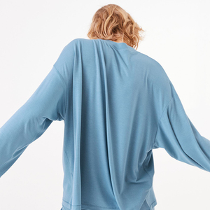 Sweat à capuche surdimensionné à manches longues pour femmes, conception d'entraînement à la mode avec fermetures à glissière pour les sports d'hiver, service rapide - Product Image 5