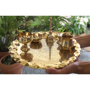 Juego de Thali para Pooja de Latón Hecho a Mano, Estilo Villa de Arte Indio, con Bordes Elevados con Relieve, Artículo Espiritual para Oración, 10.1 Pulgadas - Product Image 2