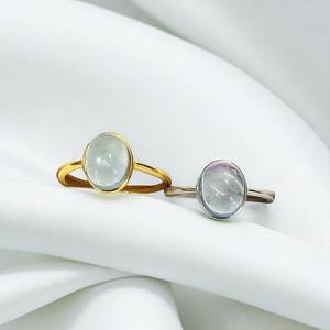 Anillo apilable de piedras preciosas aguamarina ovalada hecha a mano de 6x8 MM en plata y chapado en oro rosa, joyería de lujo - Product Image 1