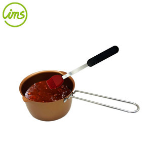 Olla para salsa a la parrilla con juego de cepillos para hilvanar de silicona - Product Image 3