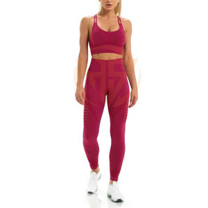 Ensemble de yoga personnalisé à faible MOQ pour femmes, vêtements de sport ajustés de haute qualité, ensemble de yoga pour femmes - Product Image 6