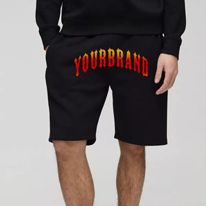 Nouveau arrivé 2025 short personnalisé pour hommes couleur noire unie avec poches latérales logo personnalisé sérigraphié short pour hommes à séchage rapide - Product Image 4