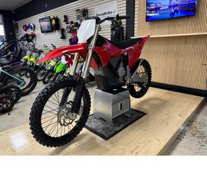 Moto électrique Stark Future VARG ALPHA 80HP 2024, option de personnalisation DIY, support ODM, garantie de 5 ans disponible - Product Image 1