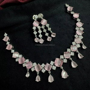 Ensemble de bijoux de mariée en diamant américain classique Collier et boucles d'oreilles en deux pièces pour mariage Style classique à la mode - Product Image 1