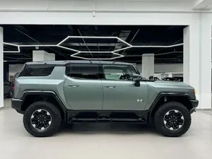 GCMMC Homer EV 2023, Neumáticos, Batería de Litio, Asientos de Cuero, Cámara Trasera, Tracción en las Cuatro Ruedas, Techo Solar Panorámico - Product Image 3