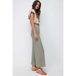 Pantalones de Punto de Corte Informal y Relajado con Elegante Detalle de Lazo - Product Image 4