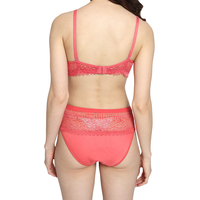 Soutien-gorge push up en satin pour femme avec soutien à armatures bonnets moulés finition lisse disponible dans toutes les tailles et couleurs