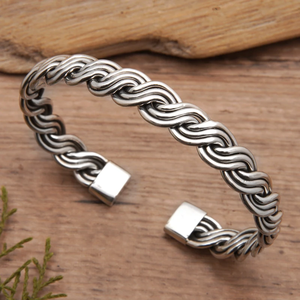 Bracelet de manchette en argent sterling en forme de tresse traditionnelle classique de conception minimaliste Boho en gros - Product Image 3