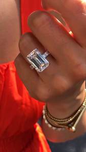 แหวนหมั้นเพชรแบบสว่างสดใสสำหรับผู้หญิงแหวนหมั้นเพชรสีทอง18K แหวนของขวัญทรงฮาโลและปูหรูหราได้รับการรับรองจากห้องปฏิบัติการ - Product Image 2