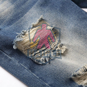 กางเกงยีนส์ขาสั้นผู้ชายดีไซน์ทันสมัยสั่งทำได้ ระบายอากาศดี เป็นมิตรกับสิ่งแวดล้อม บริการ OEM ราคาถูก พร้อมจำหน่าย - Product Image 4