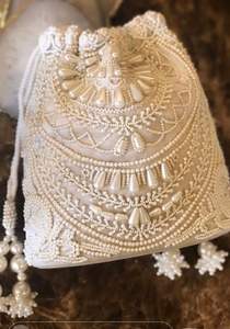 2025 @ derniers et beaux sacs Potli blancs sur tissu de velours avec perles de broderie perles de verre en pierre Dabka travail pour les vêtements de fête - Product Image 2