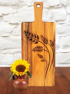 Planche à découper et plateau de service en bois - Durable, lavable au lave-vaisselle - Product Image 5