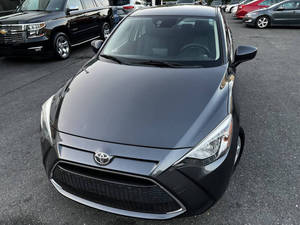 Usado 2019 T * oyota Yaris L - Product Image 4