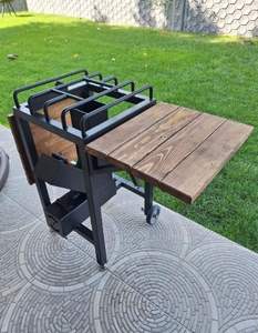 Parrilla Portátil de Carbón Dorello con Ruedas y Estantes Laterales de Madera, Parrilla para Barbacoa con Recolector de Ceniza para Jardín, Patio o Terraza - Product Image 3