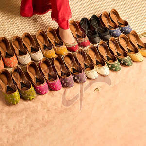 Chaussures Khussa pour femmes, design personnalisable, antidérapantes, imprimées, tendance de la mode, cuir véritable de haute qualité, semelle intermédiaire - Product Image 6