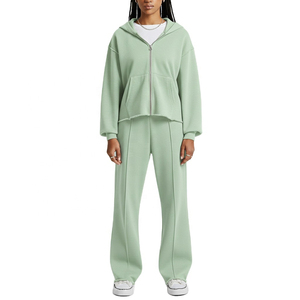 Ensemble de survêtement pour femme de qualité supérieure, à capuche, coupe classique, streetwear, respirant, uni, avec logo personnalisé, fabriqué en usine - Product Image 4