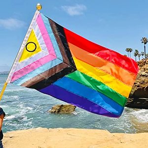 Banderas de Orgullo Intersexuales Inclusivas para Exteriores, Nuevas Banderas de Orgullo del Progreso 3x5, Bandera Arcoíris Gay Bisexual LGBTQ+ de USA TOP FLAGSINC - Product Image 1