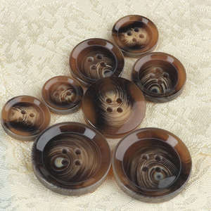 Boutons fantaisie de haute qualité, écologiques, faits à la main, en corne de buffle naturelle, 4 trous, pour chemise, costume, veste, manteau - Product Image 1