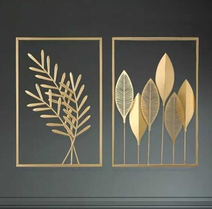 Décor d'art mural abstrait en métal fait à la main surdimensionné avec des motifs complexes soudés à la main pour des murs de déclaration audacieux - Product Image 1