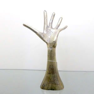 Sculpture et Statue Moderne en Forme de Main en Métal Aluminium pour Salon Bureau Mariage Sculptures Modernes de l'Inde - Product Image 1