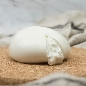Queso <span class=keywords><strong>Burrata</strong></span> de Trufa Fresca Italiana de Alta Calidad, 125g, Burratina sin Cabeza, 2 Piezas, Bandeja de 250g, Venta al por Menor <span class=keywords><strong>y</strong></span> Servicio de Alimentos - Product Image 4