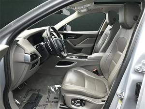 2020 แจ๊กัวร์ เอฟ-เพซ 25t อาร์-สปอร์ต พวงมาลัยซ้าย 5 ที่นั่ง มาตรฐานไอเสียยูโร 4 - Product Image 3