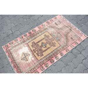 Alfombra Turca Vintage, Alfombra de 2.2x4 pies, Alfombra Roja con Pequeños Puntos - Product Image 3