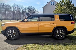 Super affaire..Rivian R1S Adventure Edition d'occasion - Product Image 3