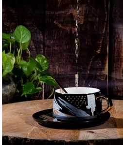 Tazas de café de porcelana impresas abstractas modernas Opción de logotipo personalizado Aptas para lavavajillas a prueba de fugas para uso minorista de mercancías de marca - Product Image 2