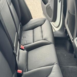 Alerte Offre Exceptionnelle! SUV de luxe Volvo XC60 T6 2021 super propre, suralimenté et turbocompressé, 4 cylindres, automatique, transmission intégrale, blanc - Product Image 4